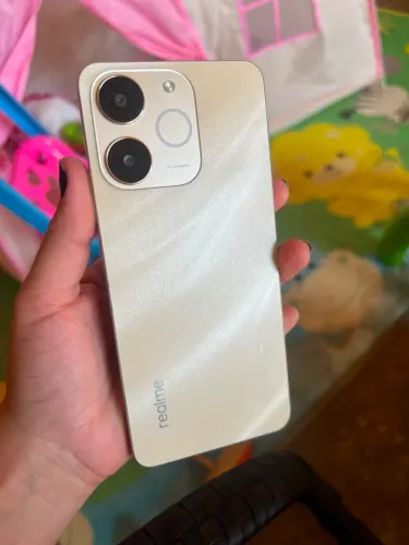 Realme note 70
