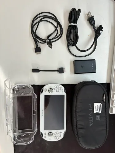PS VITA BRANCO DESBLOQUEADO