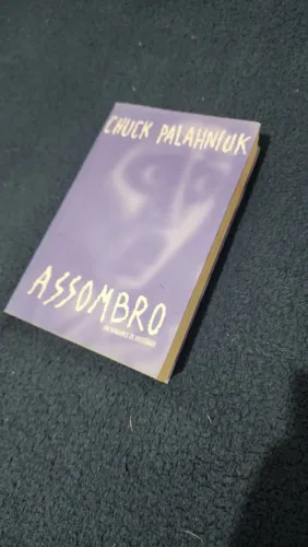 Livro Assombro Por Chuck Palahniuk
