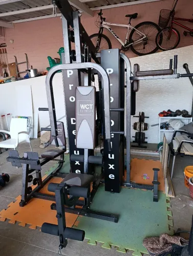 ESTAÇÃO DE MUSCULAÇÃO - 204KG | COMPLETA