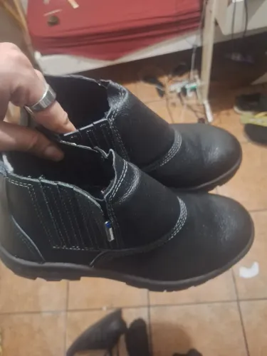 Bota bico de ferro
