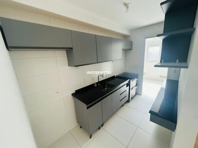 Apartamento com Armários, 3 Suítes , Churrasqueira na varanda - Lindo