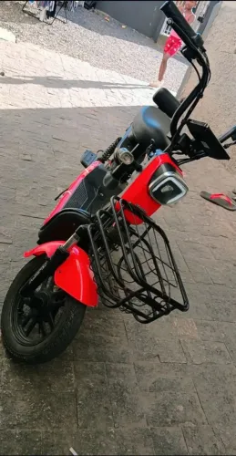 Vendo uma moto elétrica funcionando perfeitamente 500w