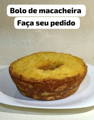 Bolo de macacheira e pudim de leite em pó