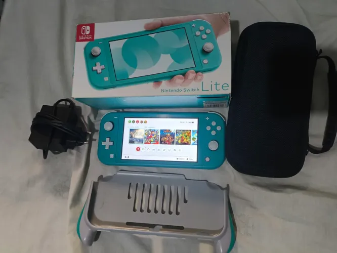 Nintendo Switch Lite Desbloqueado 128gb (faço cartão)