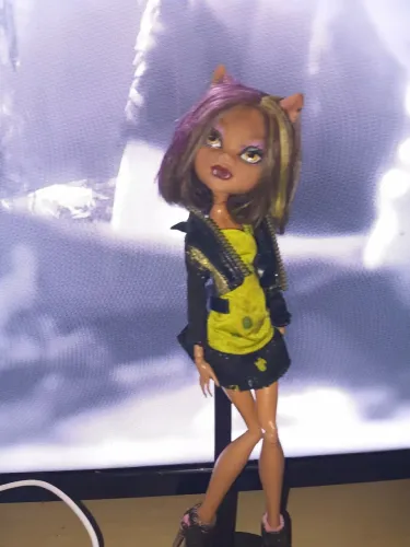 Clawdeen Wolf boneca
