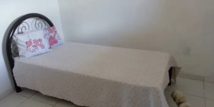 Cama de solteiro ( faço entrega)