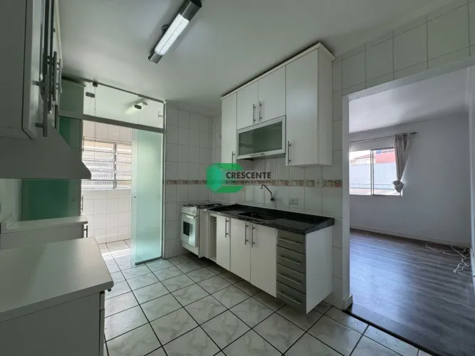 Apartamento à venda com 2 dormitórios e 2 vagas, V. Helena, em Santo André.