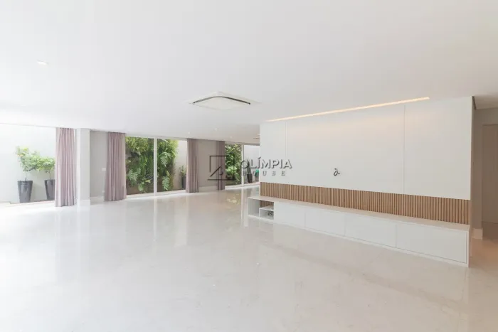 Venda Casa em Condomínio 3 Dormitórios - 600 m² Chácara Santo Antônio