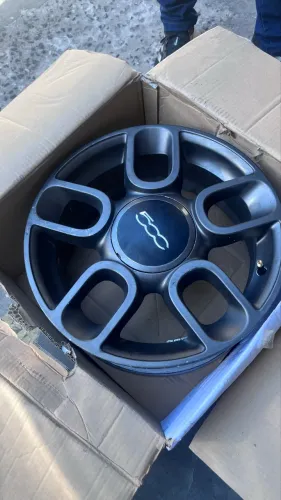 4 Rodas aro 15 Fiat 500 (serve  outros carros tbem) 