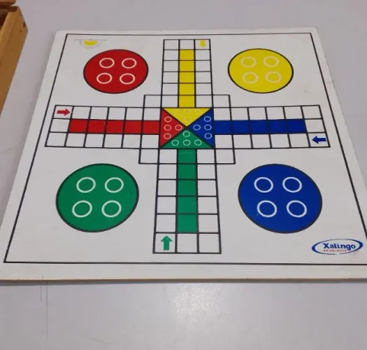 Jogo de Damas e Ludo