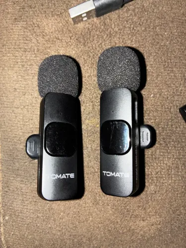 Microfone de Lapela Sem Fio Tomate - Duplo (iPhone Lightning)