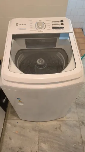 Maquina de lavar Electrolux 14kg essencial care