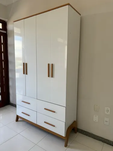 Guarda Roupa Peroba Guti