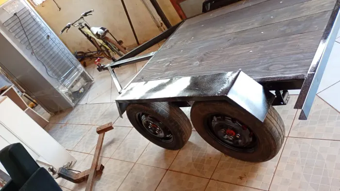 Vende se carretinha para paredão 