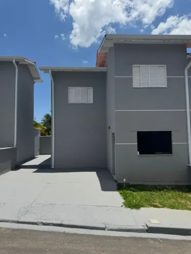 Casa em Condômino Fechado de São Roque!