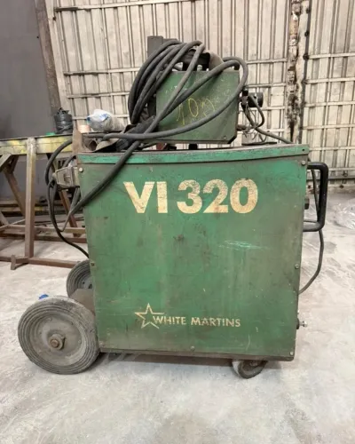 Máquina de Solda White Martins VI 320