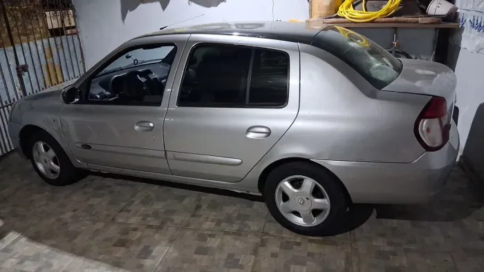 Renault Clio Sed. Privilège Hi-flex 1.6 16V 4P 2008