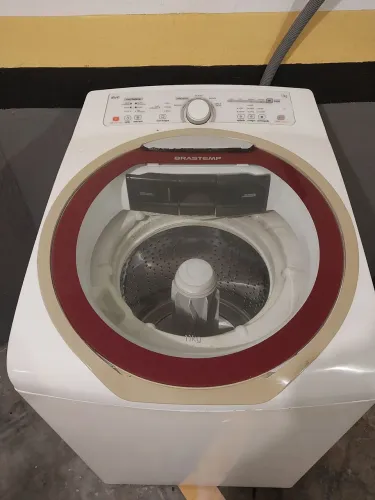 Máquina de lavar roupas 11kilos Brastemp usada