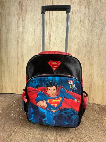 Mochila super homem c/ rodinhas alça e zíperes ok ! Barato ! Campinas-sp