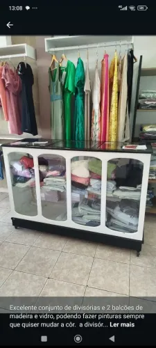 Vendo balcão e divisória para loja madeira 