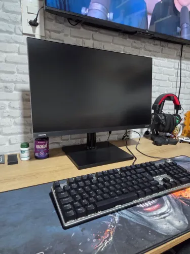Monitor Sansung Odyssey G30 144htz ( com defeito )