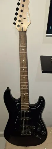 Guitarra Semi Nova 