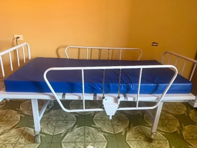cama hospitalar com colchão