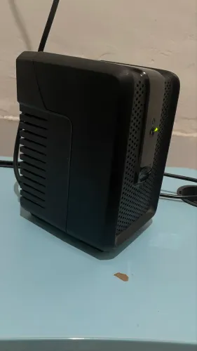 Estabilizador SMS Audio Revol. Speedy 300VA Preto 4 tomadas