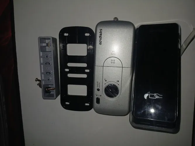 Vendo fechadura eletrônica