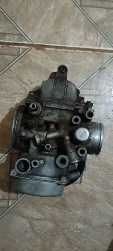 Vendo carburador de moto CBX Twister 
