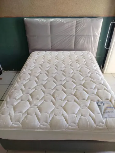 Cama box Casal Higienizada