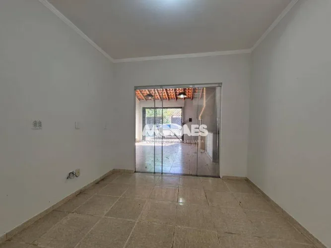 Casa com 3 quartos, sendo 1 suíte à venda, 130 m² por R$ 270.000 - Jardim Mendonça - Bauru