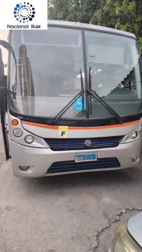 Comil versatile Volkswagen rodoviário motor dianteiro 