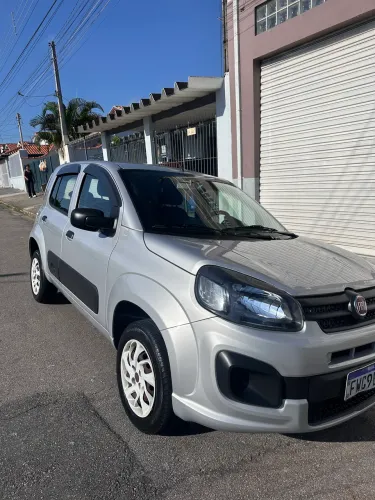 Fiat Uno Attractive 1.0 EVO Fire Flex 8V 5P 2019