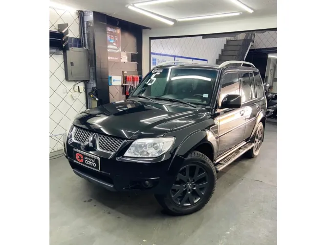 Mitsubishi Pajero TR4 2.0 Flex 16V 4X2 Mec. 2015