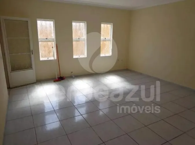 Casa com 3 quartos, suíte, 3 vagas no Portal Bordon em Sumaré-SP.