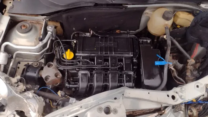 Motor Parcial Renault Clio 1.0 16v Gas 70cv 2004