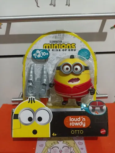 Boneco Minions emite sons Otto da mattel
