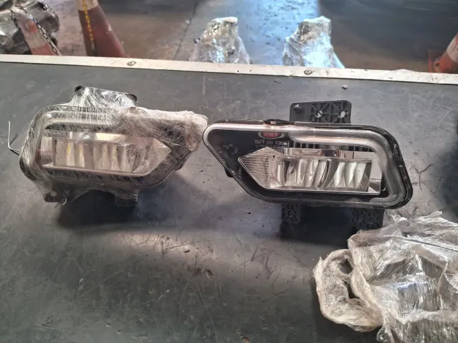 Par de farol de milha original fiat toro