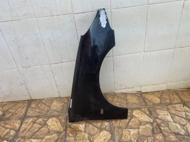Paralama direito Peugeot 206 1999/2000/2001/2002/2003/2004/2005/2006/2007/2008/2009/2010