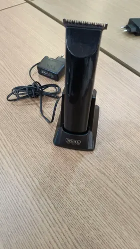 Máquina de Cortar Cabelo Wahl - Semi Nova