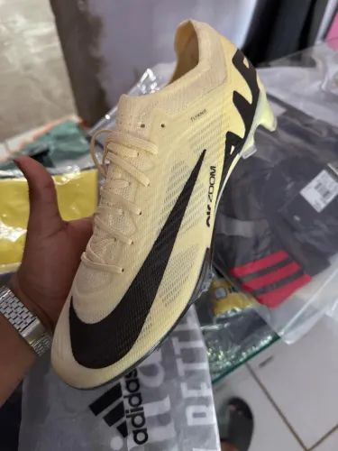 Chuteira nike