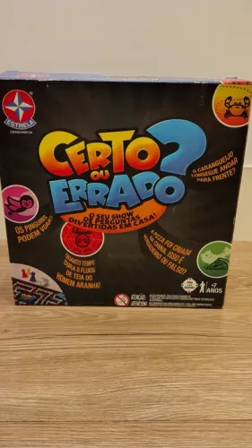 Jogo de Tabuleiro Certo ou Errado - Diversão garantida!