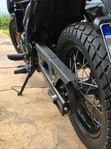 Royal Enfield Scram 411 2023 Preta 20.168 km ? Transmissão por Correia M3Moto