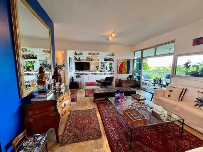 Barra da Tijuca | Piscina Privativa na Varanda | 2 Suítes | Vista Deslumbrante | Próximo a
