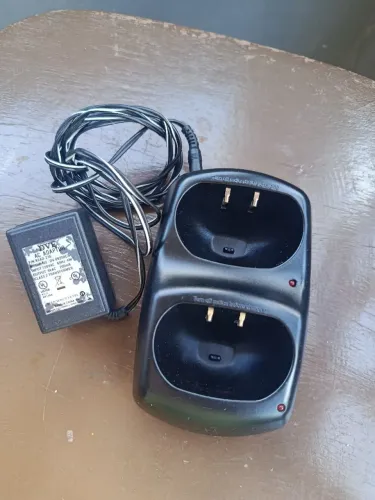 Fonte e carregador rádio motorola