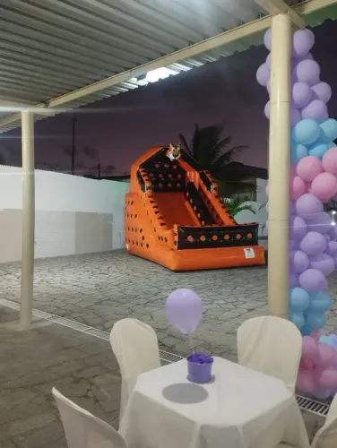 Brinquedos e serviços para festas e aniversários