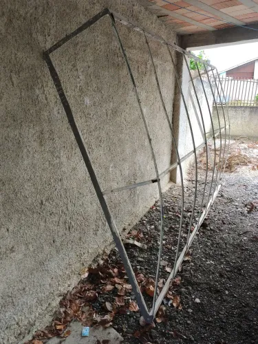 Toldo Sem Lona Usado (2m x 3,5m)