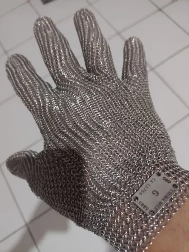 2 pares de Luva Malha de aço, inoxidável pra cortês e etc,..